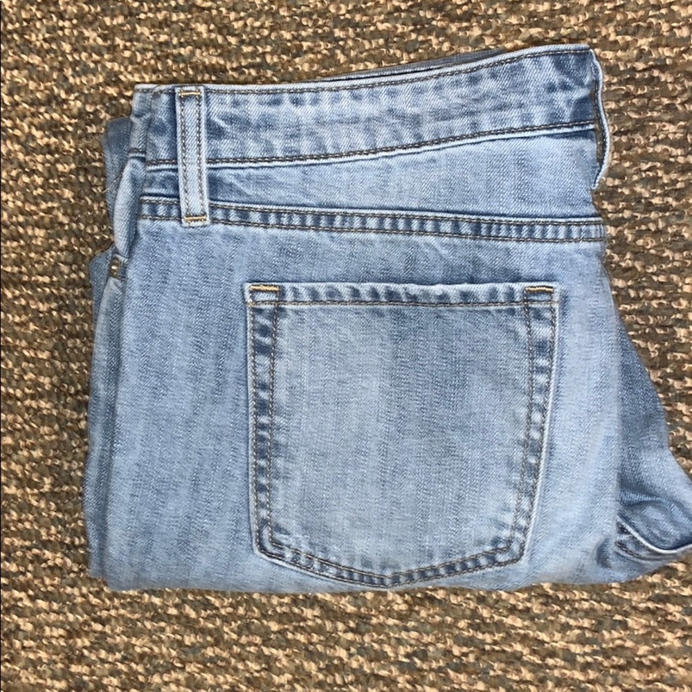 Gap Sexy Boyfriend Fit jeans. - Picture 3 of 3